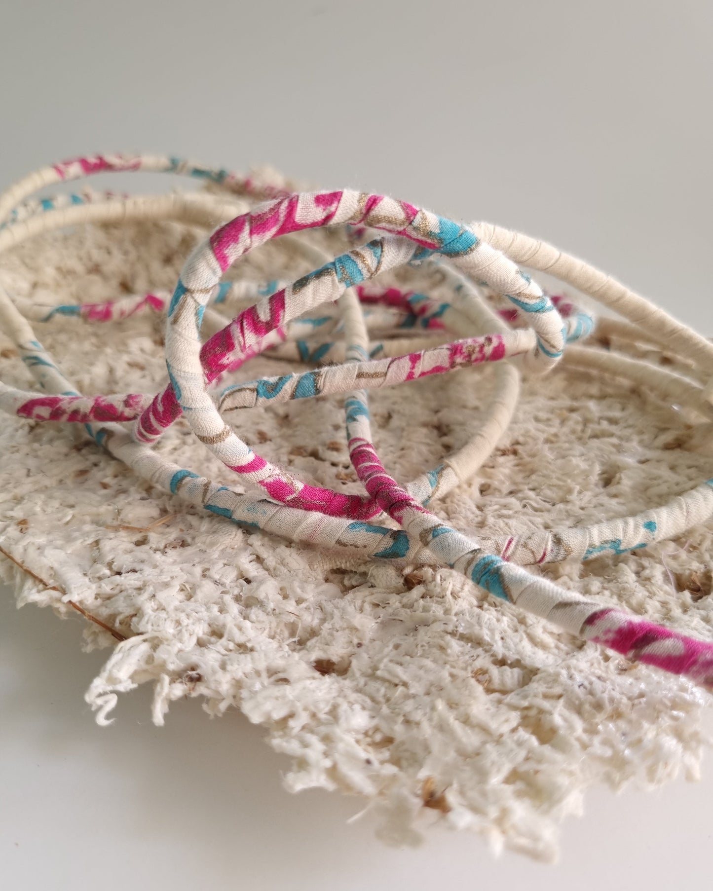 VERSATILE WRAP