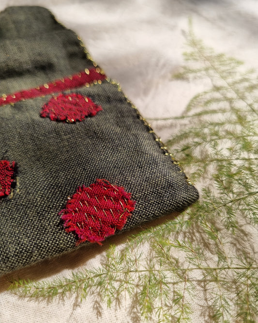 Earthy Pocket