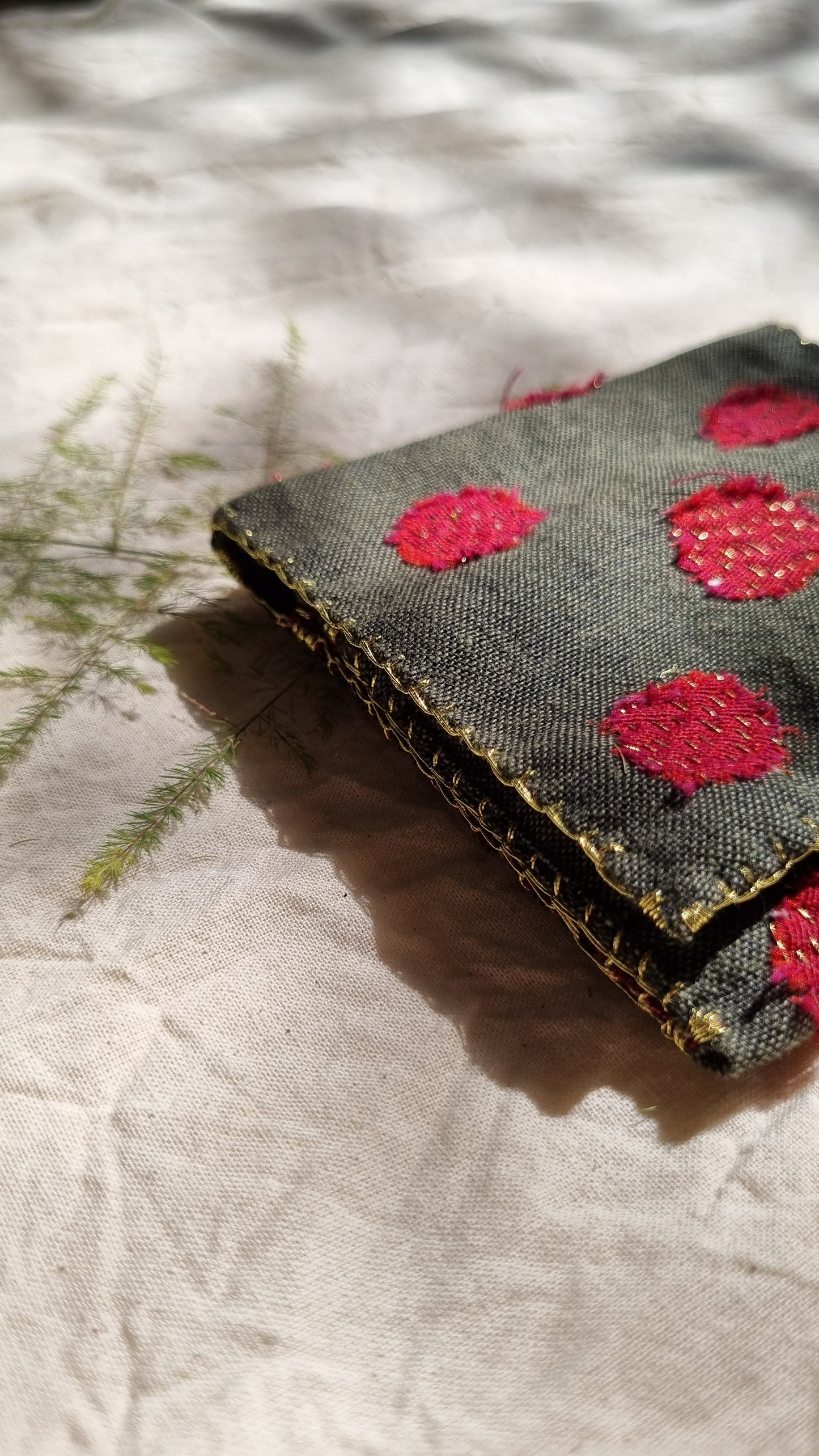 Earthy Pocket