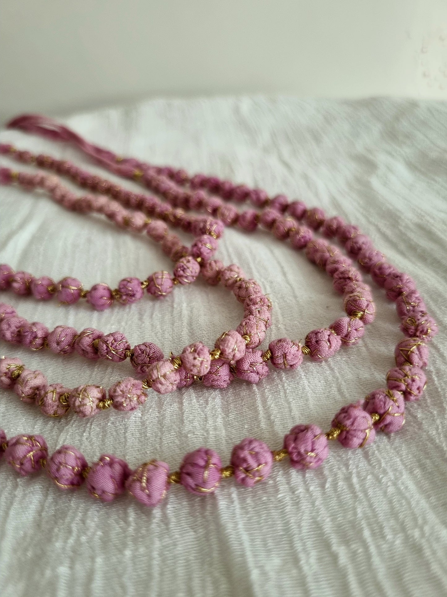 BOUGAINVILLEA NECKLACE